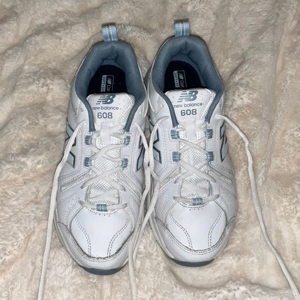 New Balance 608